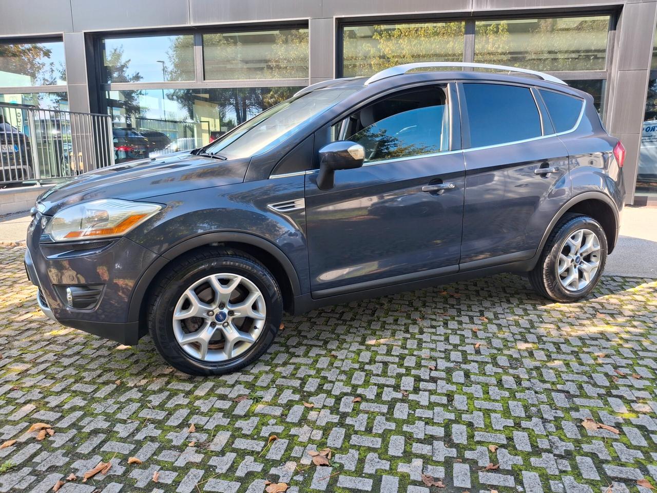 Ford Kuga 2.0 TDCi 140 CV 2WD Titanium*Garanzia 12 mesi*
