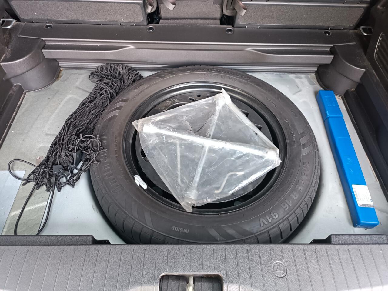 MERIVA 1400 BENZINA UNIPROPR OK NEOPATENTATI