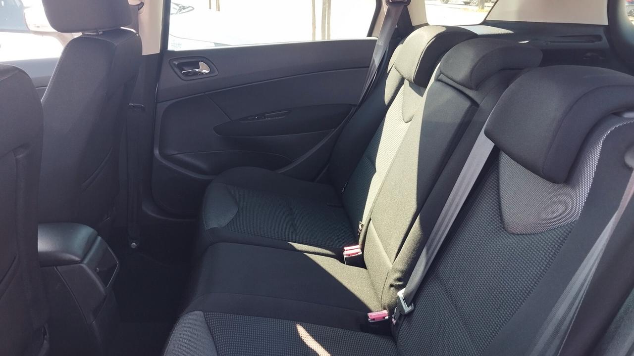 PEUGEOT 308 1.6 DIESEL-2011