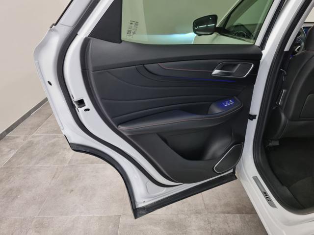 MG EHS Plug-in Hybrid Luxury