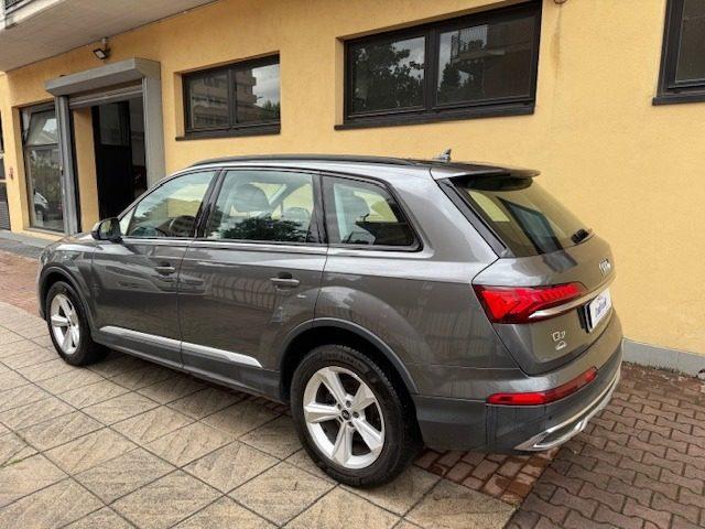 AUDI Q7 50 TDI quattro tiptronic Business