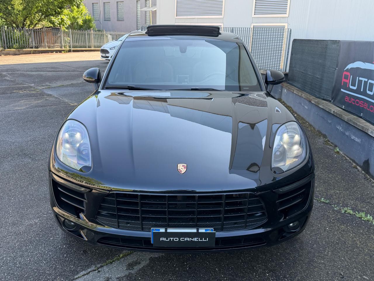 Porsche Macan 3.0 S Diesel FULL TETTO TOTAL BLACK MOTORE NUOVO FATTURATO