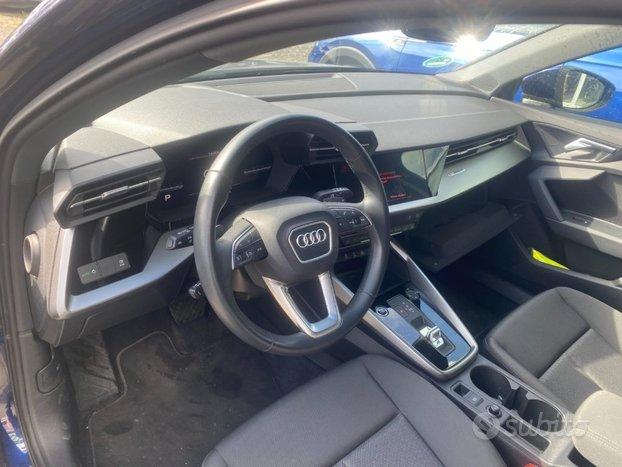 AUDI A3 SPB 35 TDI s tronic Business Advanced