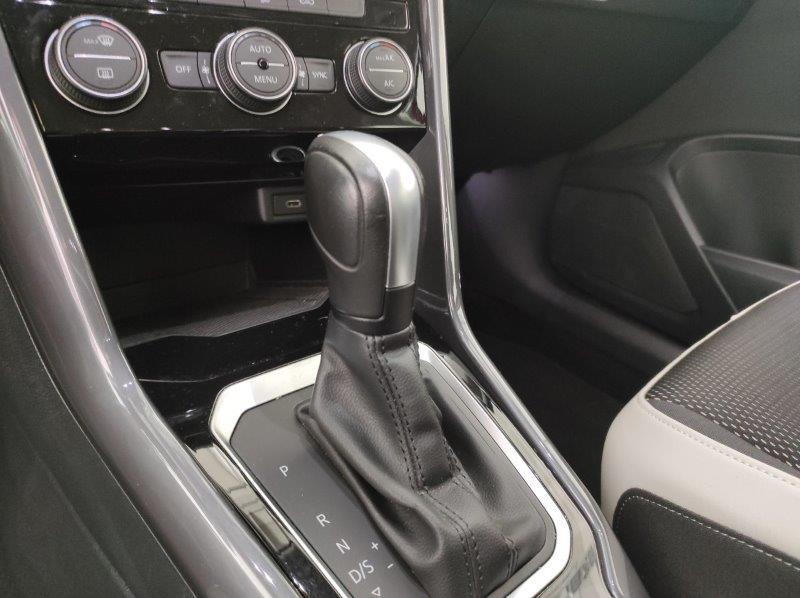 VOLKSWAGEN T-Roc 1ª serie - T-Roc 1.5 TSI ACT DSG Sport BlueMotion Technology