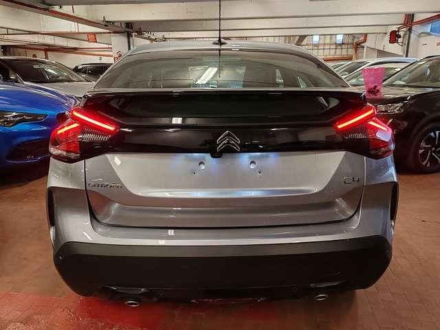 Citroen C4 1.2 130cv Feel Pack+ R18 + Navi + Head Up Display