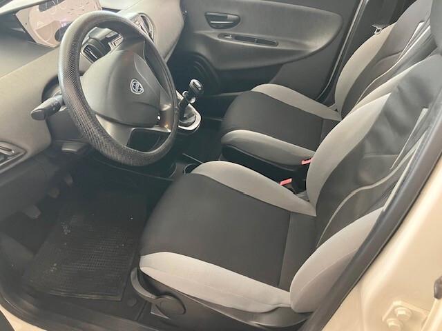 Lancia Ypsilon 0.9 TwinAir 85 CV 5 porte Metano Ecochic Gold