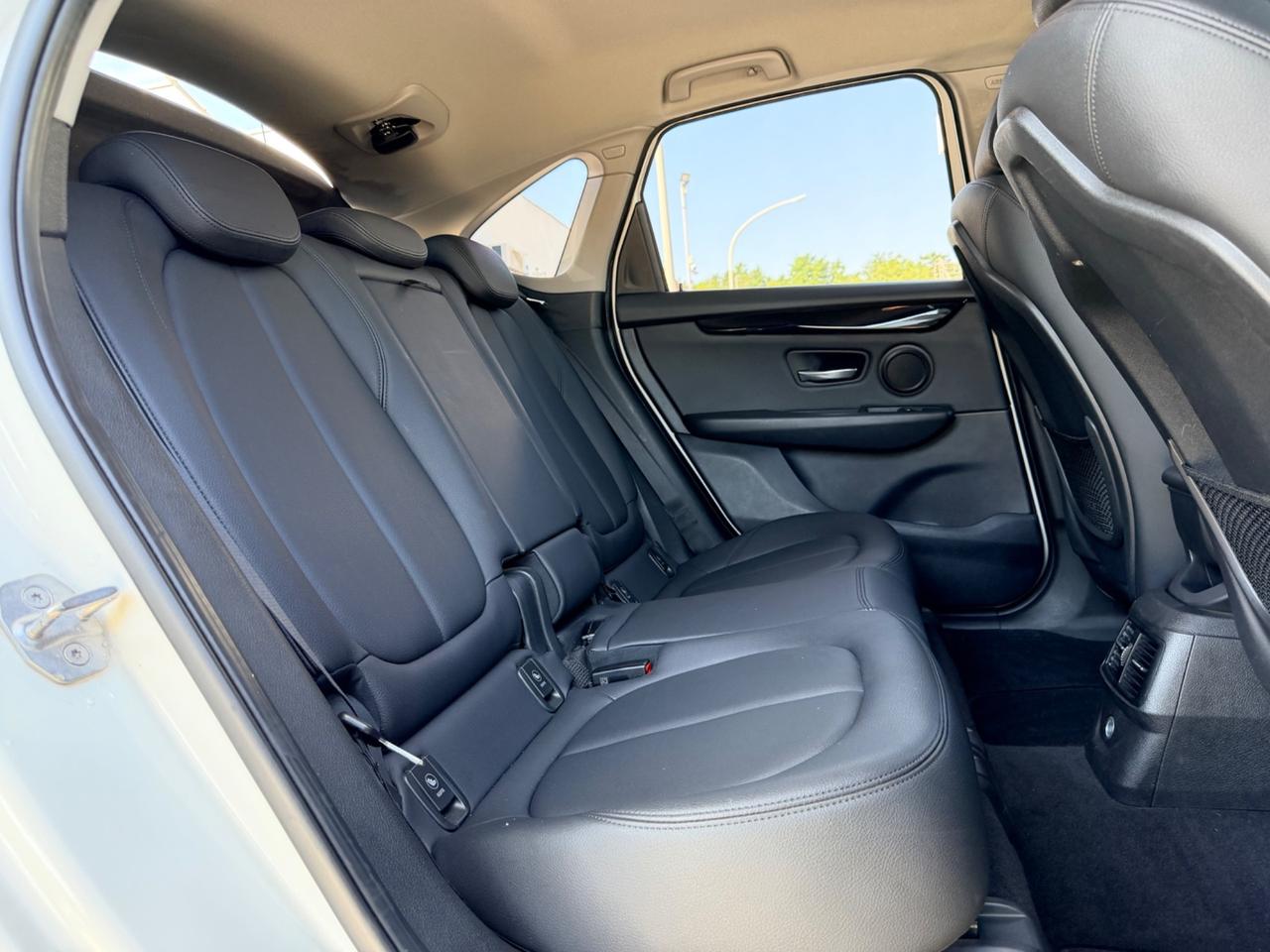Bmw 2er Active Tourer 220d Luxury aut.