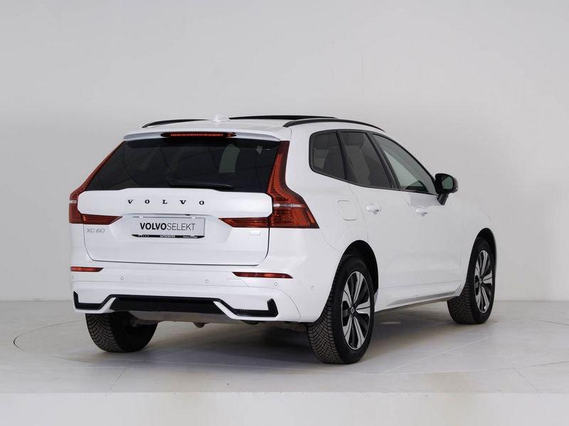 Volvo XC60 T6 Plug-in hybrid AWD automatico Plus Dark
