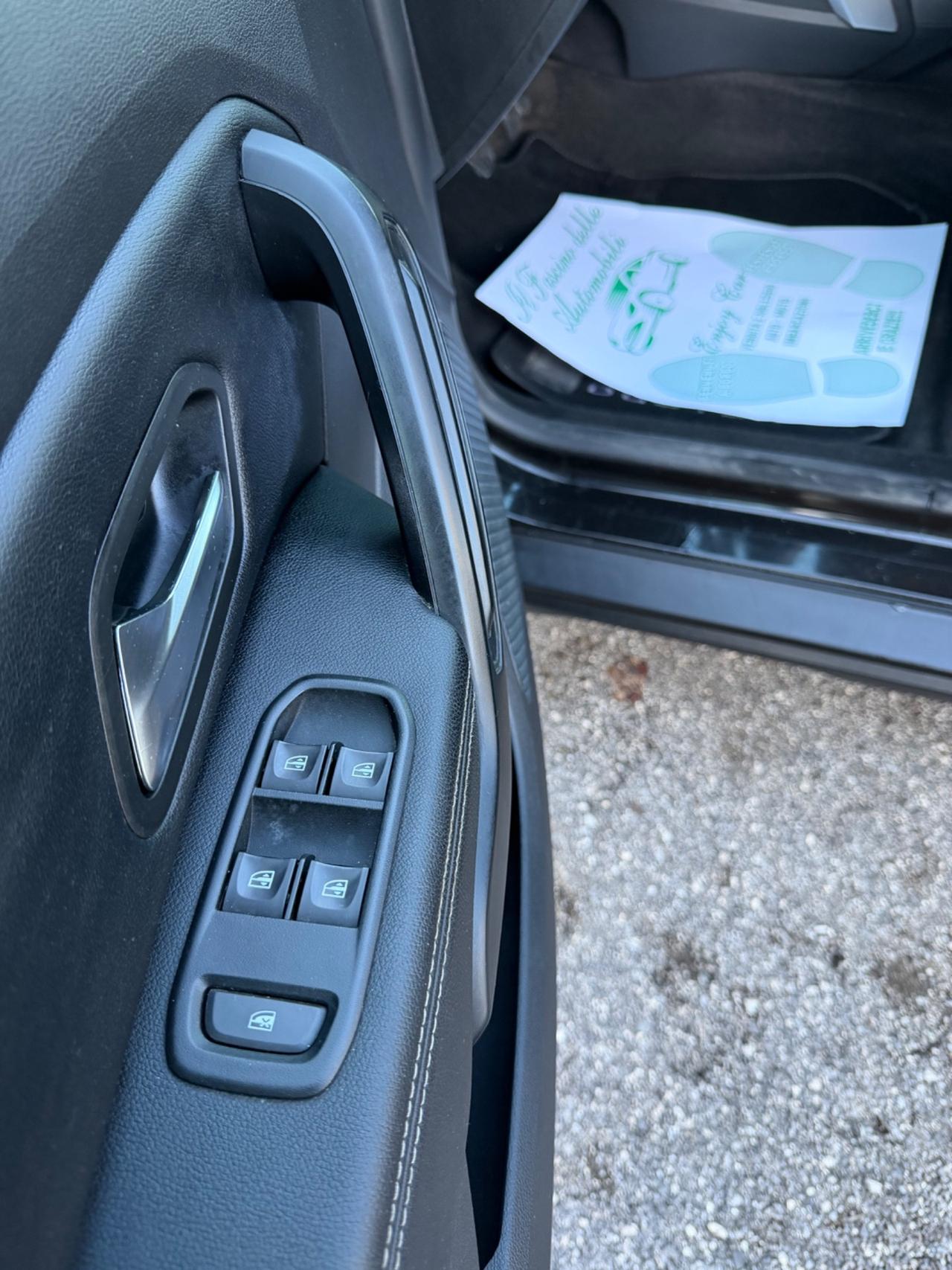 Dacia Duster 1.6 SCe GPL 4x2 Prestige