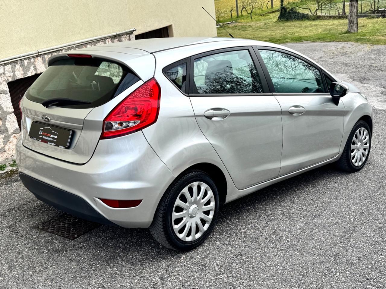 Ford Fiesta 1.2 ideale neopat garanzia 12 mesi