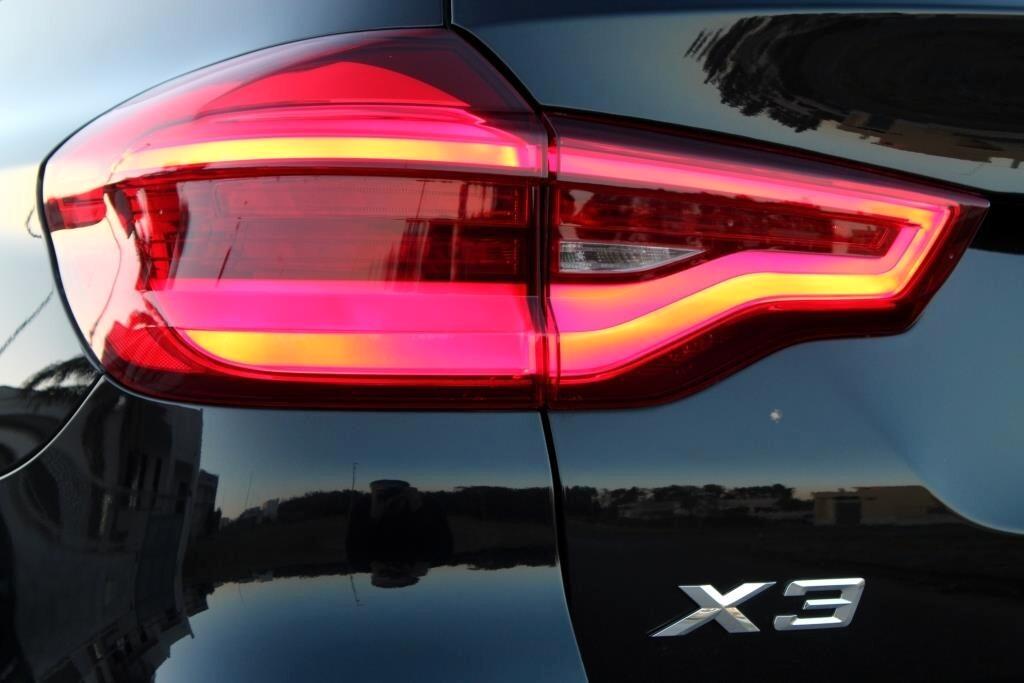 BMW X3 sDrive 18d Aut. *LED *Carplay
