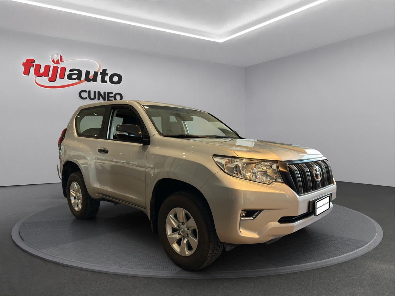Toyota Land Cruiser 3p 2.8 d-4d N1