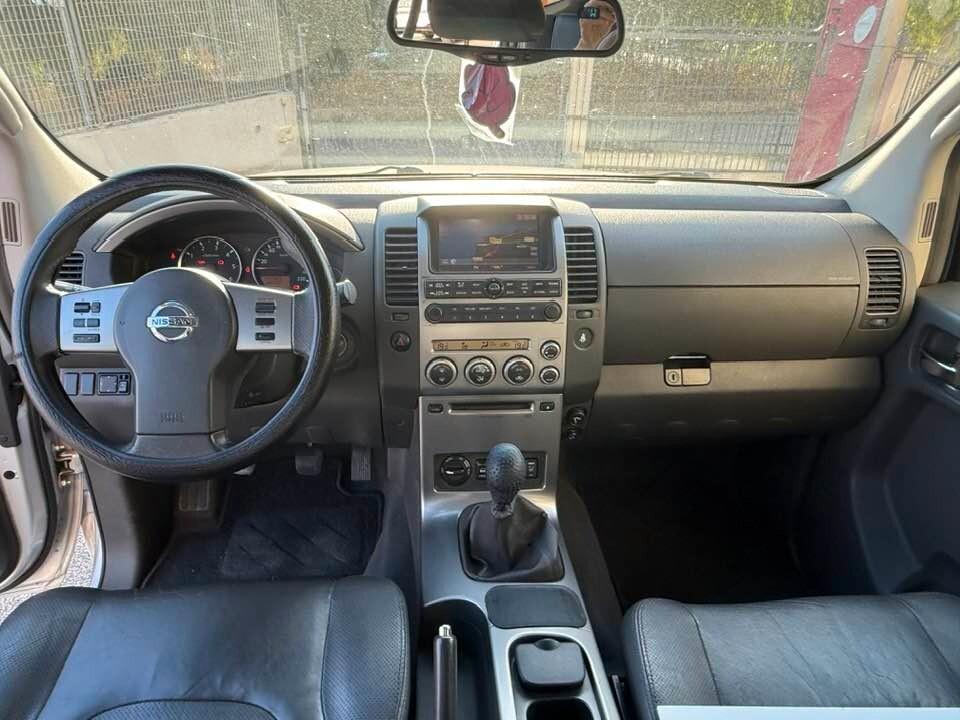Nissan Pathfinder 2.5 dCi XE Plus 4x4 7 posti