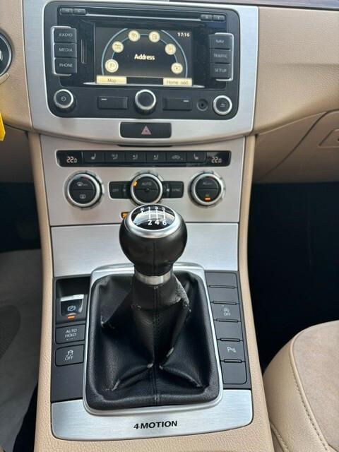 Volkswagen Passat Var. 2.0 TDI Highline 4 Motion .