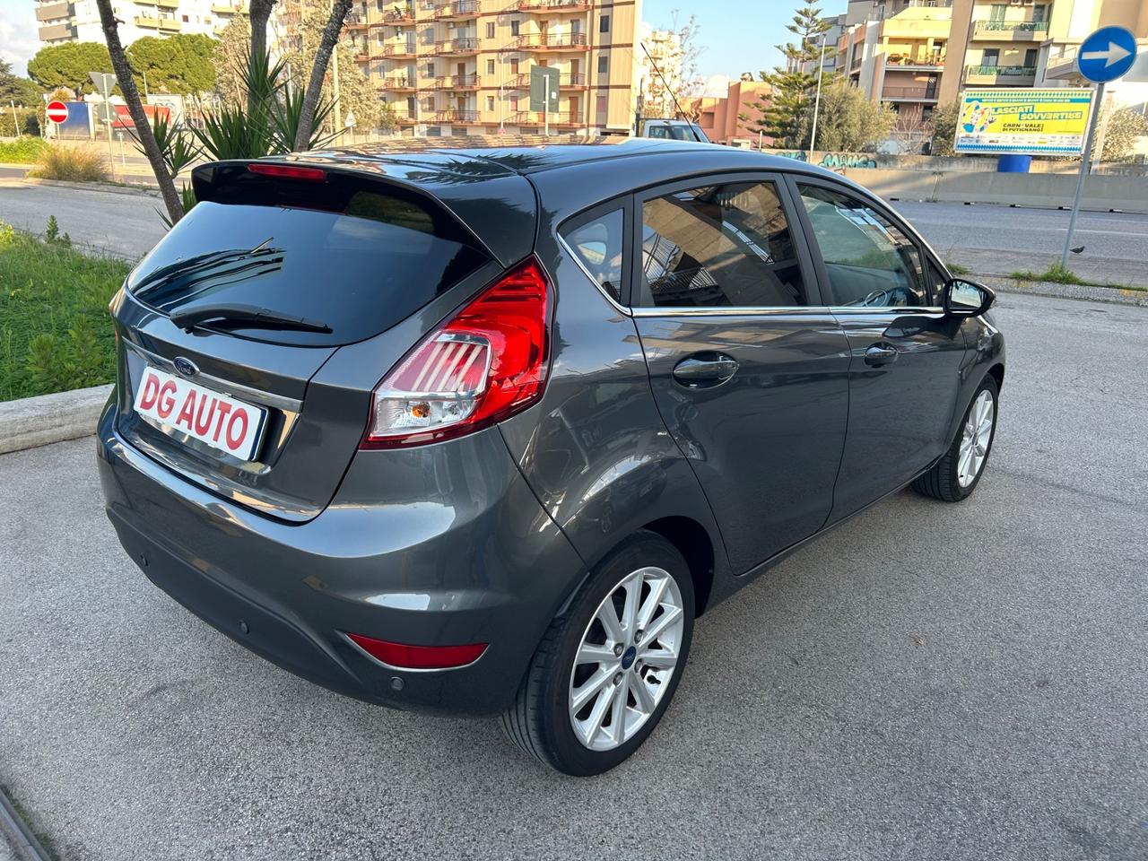 Ford Fiesta Titanium 1.5 TDCi 75 cv 2017 Navig