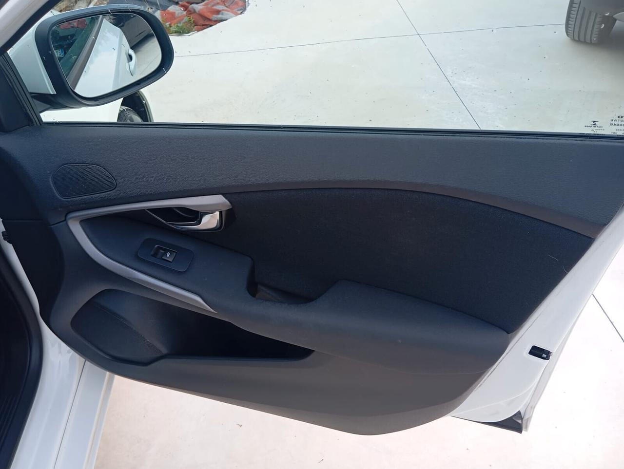 Volvo V40 " KM CERTIFICATI "