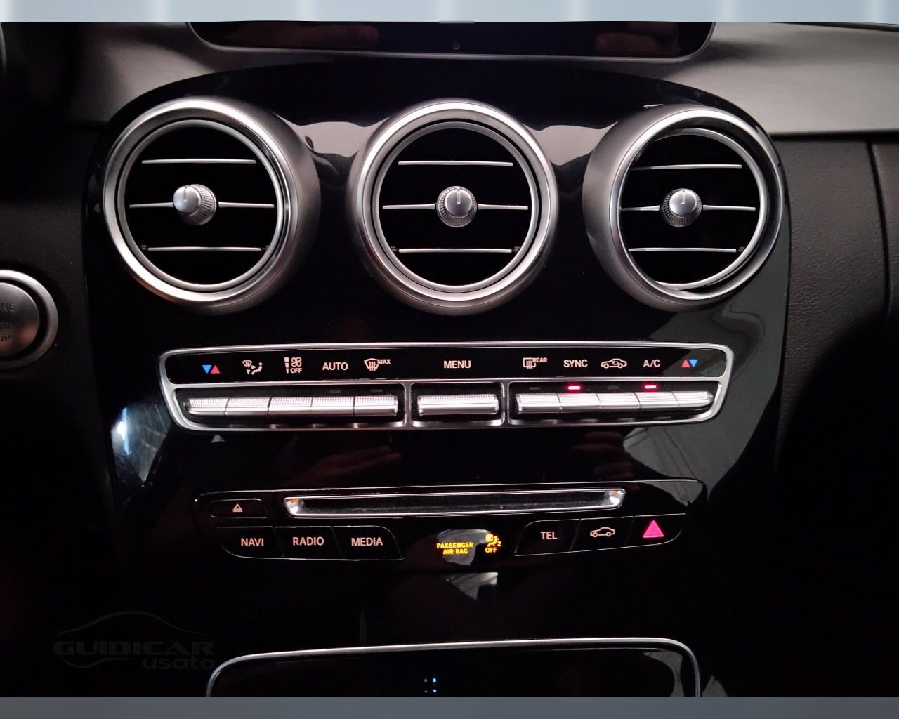 Mercedes-Benz Classe C-C205 2016 Coupe - C Coupe 220 d Sport 4matic auto