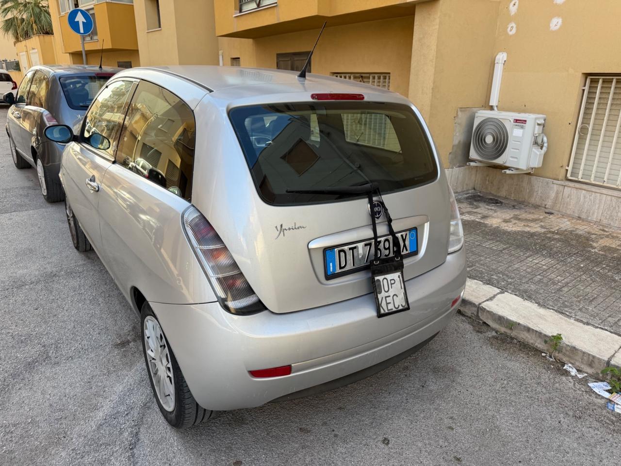 Lancia Ypsilon 1.4 Oro Ecochic GPL