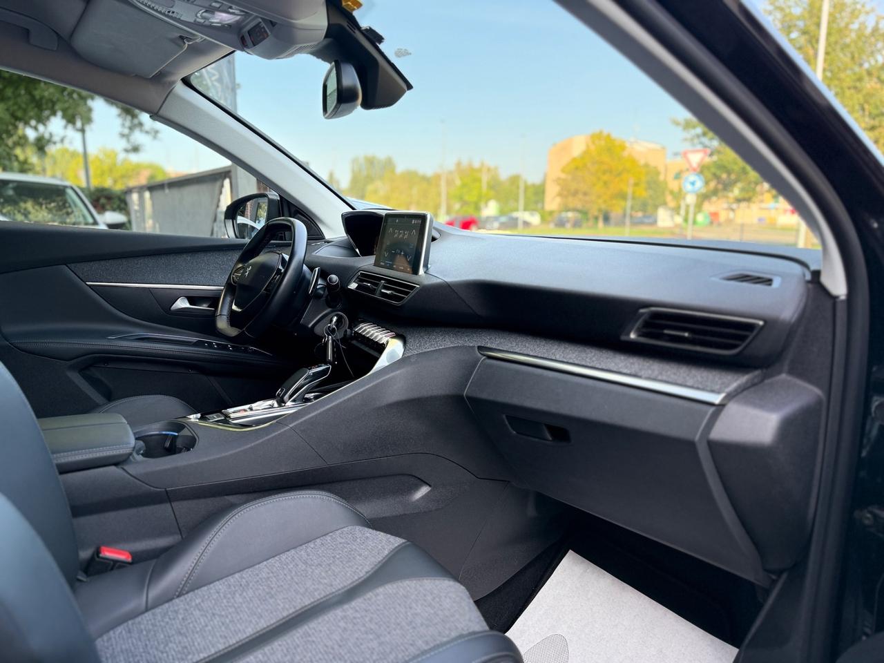 Peugeot 5008 BlueHDi 130 S&S EAT8 Allure