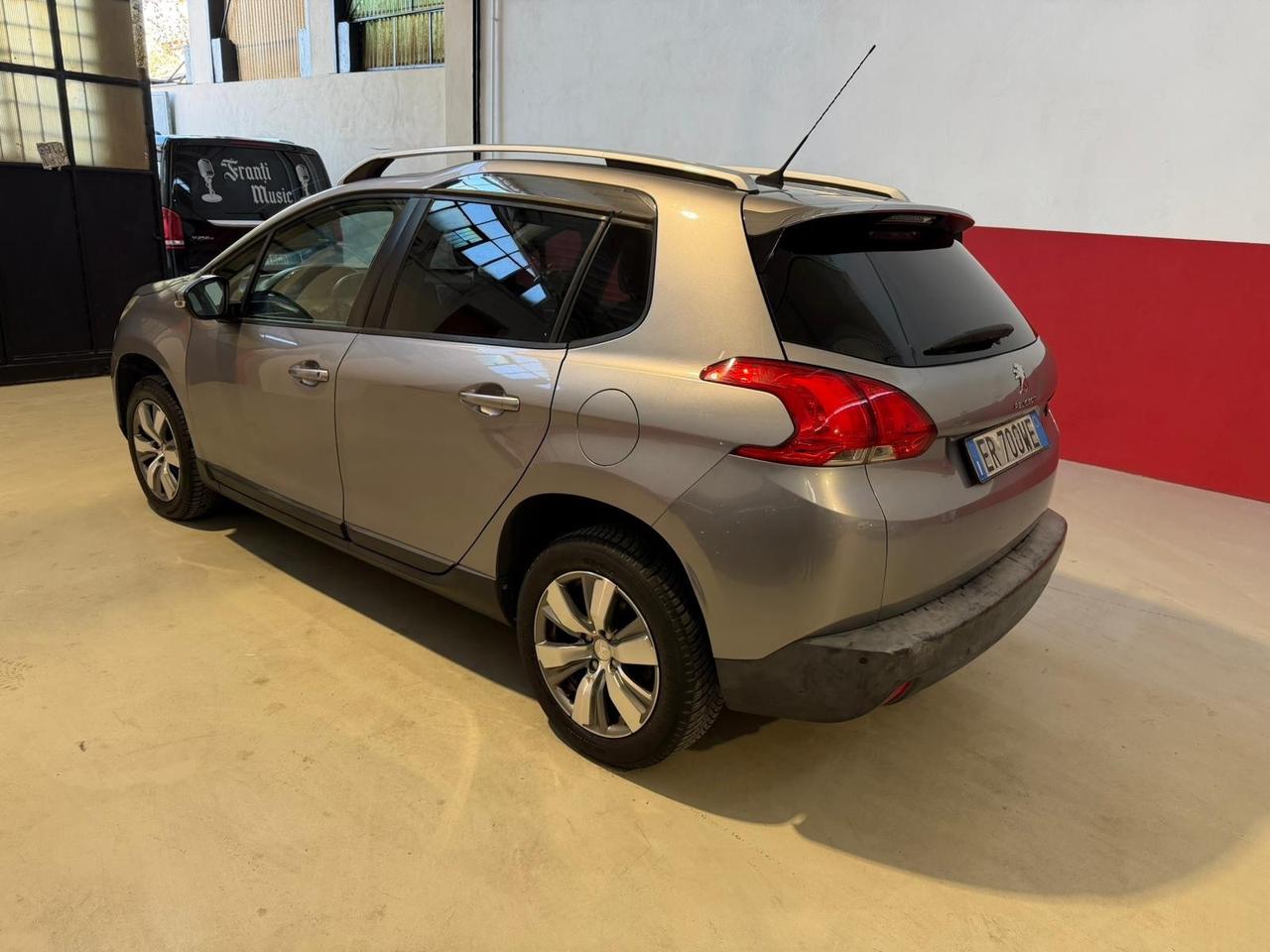 Peugeot 2008 1.6 VTi 120CV Allure