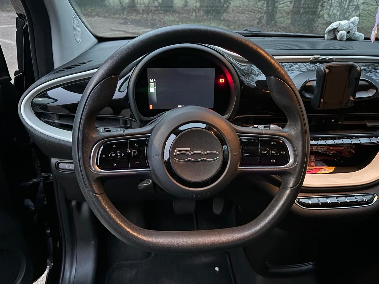 Fiat 500 500e Berlina 23,8 kWh Action