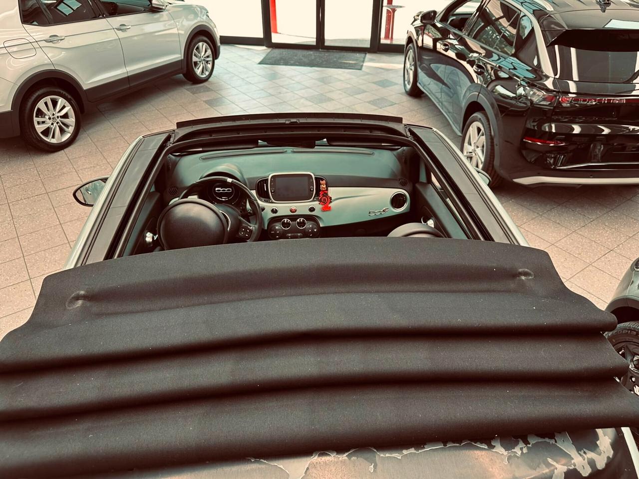 Fiat 500 C 1.0 Hybrid Launch Edition