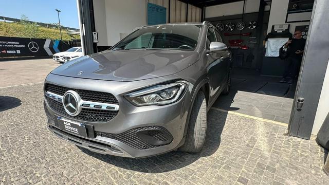 MERCEDES-BENZ GLA 200 d Automatic Sport