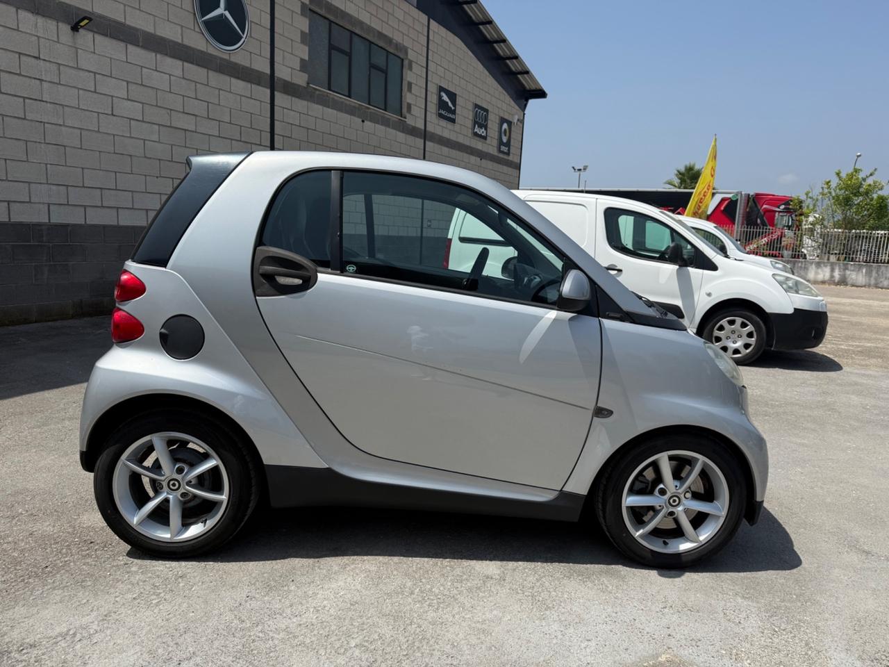 Smart ForTwo 1000 52 kW MHD coupé passion