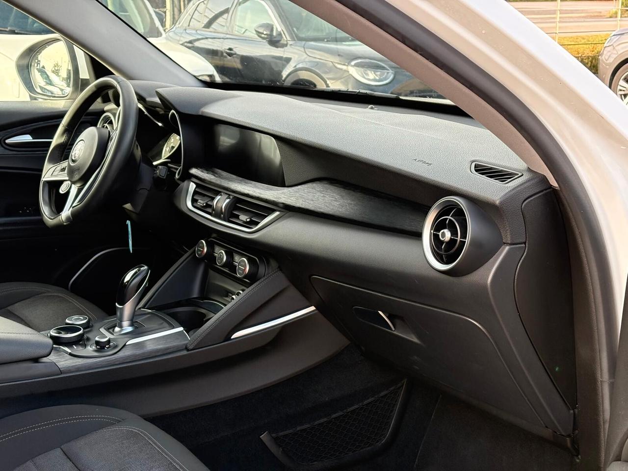 Alfa Romeo Stelvio 2.2 Turbodiesel 190 CV AT8 Q4 B-Tech