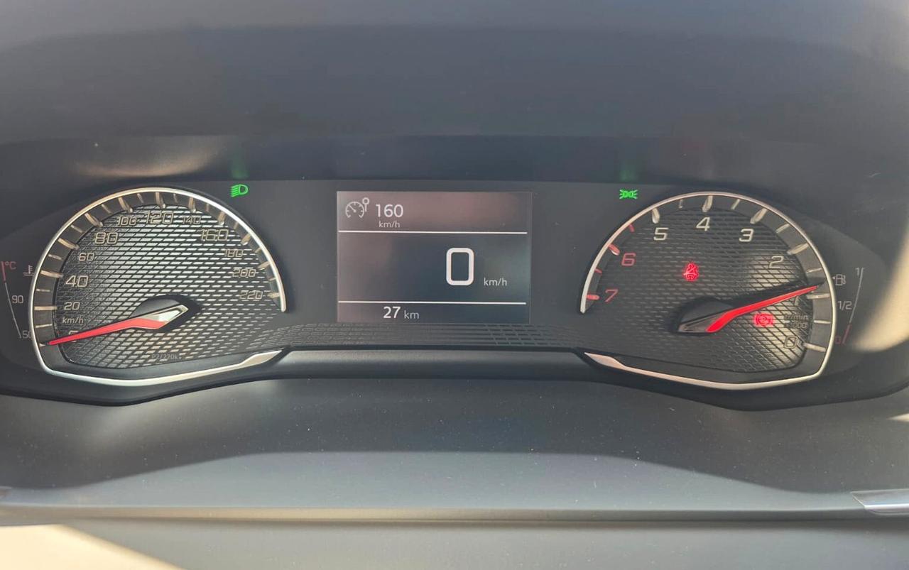 Peugeot 208 1.2 100CV Business Km0