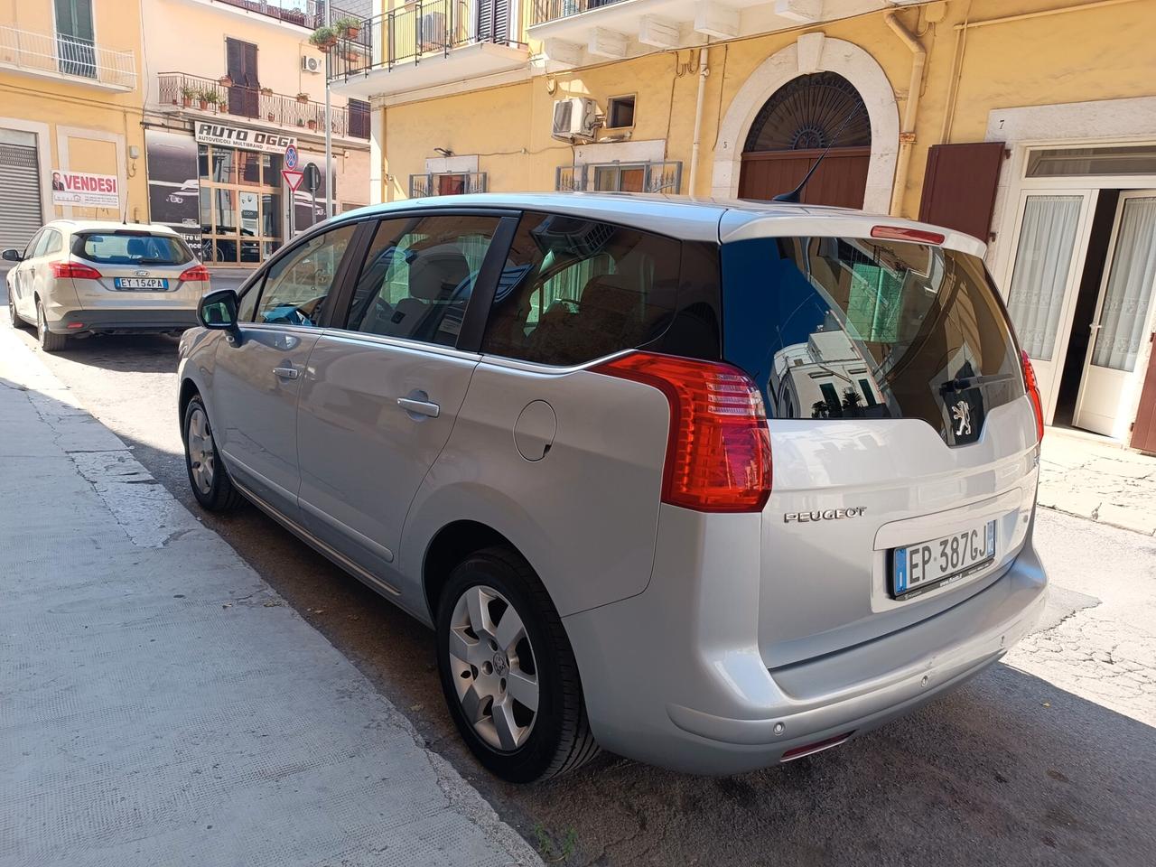 Peugeot 5008 1.6 HDi 112CV ALLURE FULL 7 POSTI
