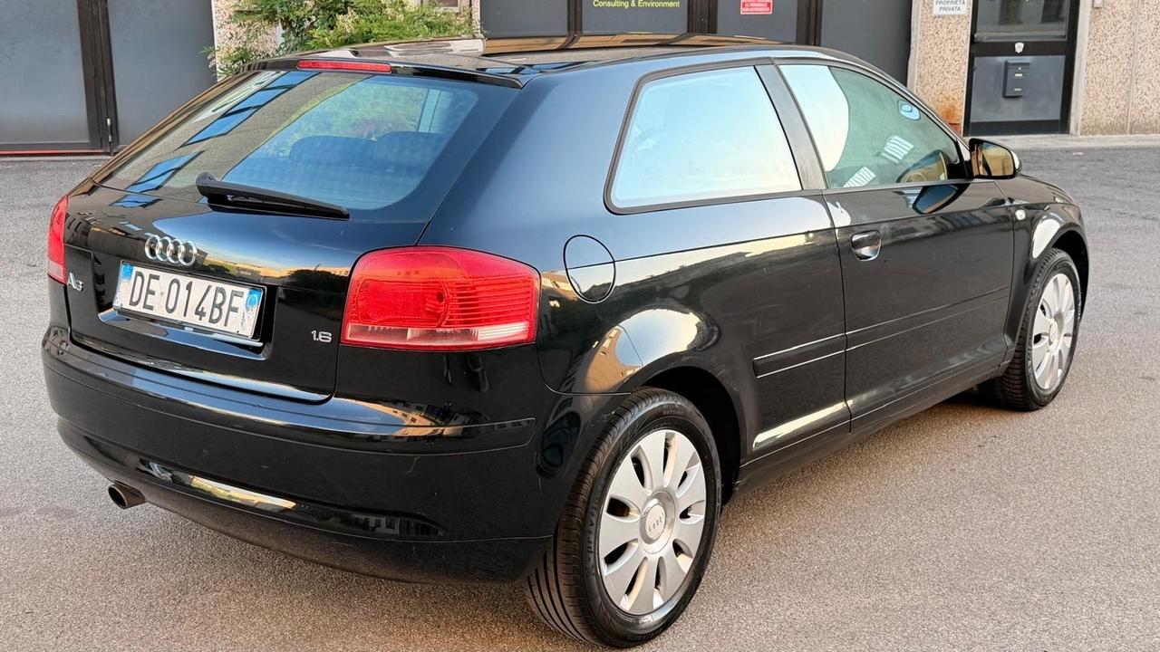 Audi A3 1.6 16V FSI Ambition