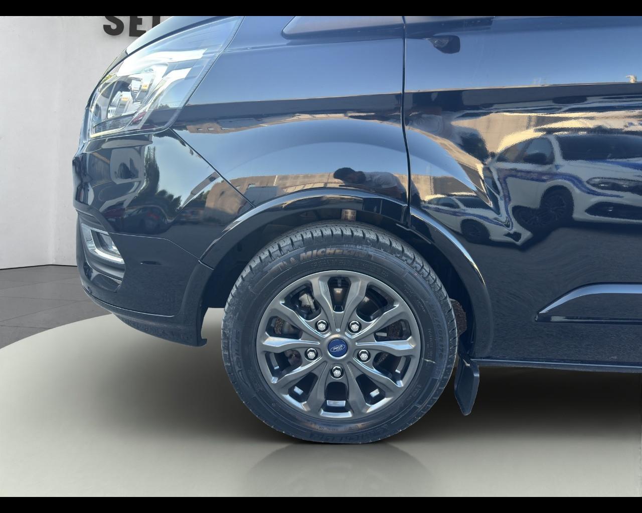 FORD Tourneo Custom trasp. disabili 6+1 TDCi 130CV PL Trend