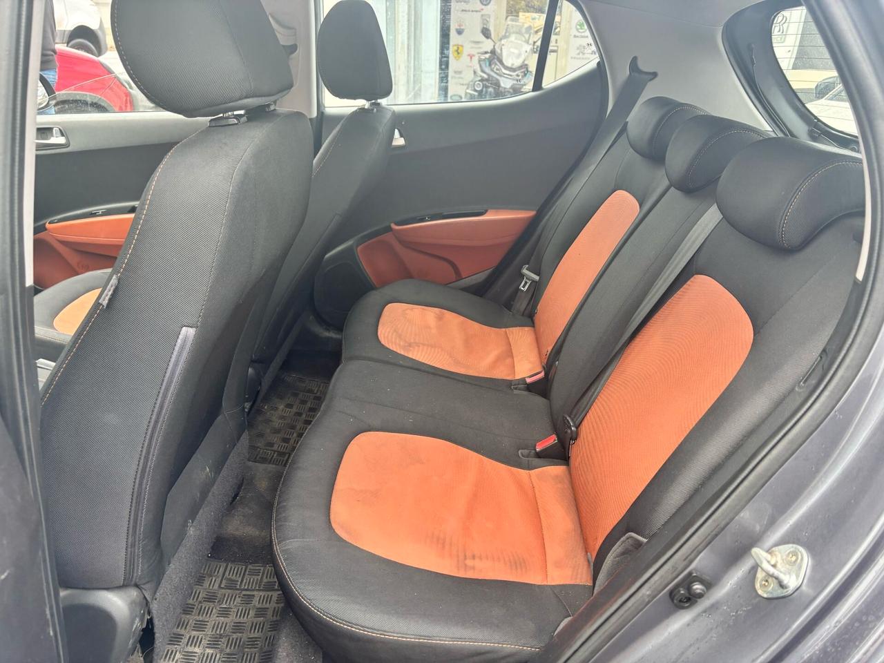 Hyundai i10 CAMBIO AUTOMATICO / GPL