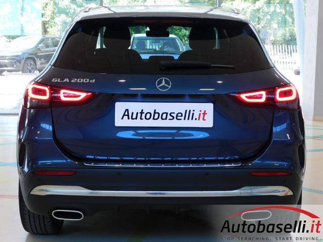 MERCEDES-BENZ GLA 200 D AUTOMATIC PREMIUM TECH-PACK AUTOMATICA 8G-DTC