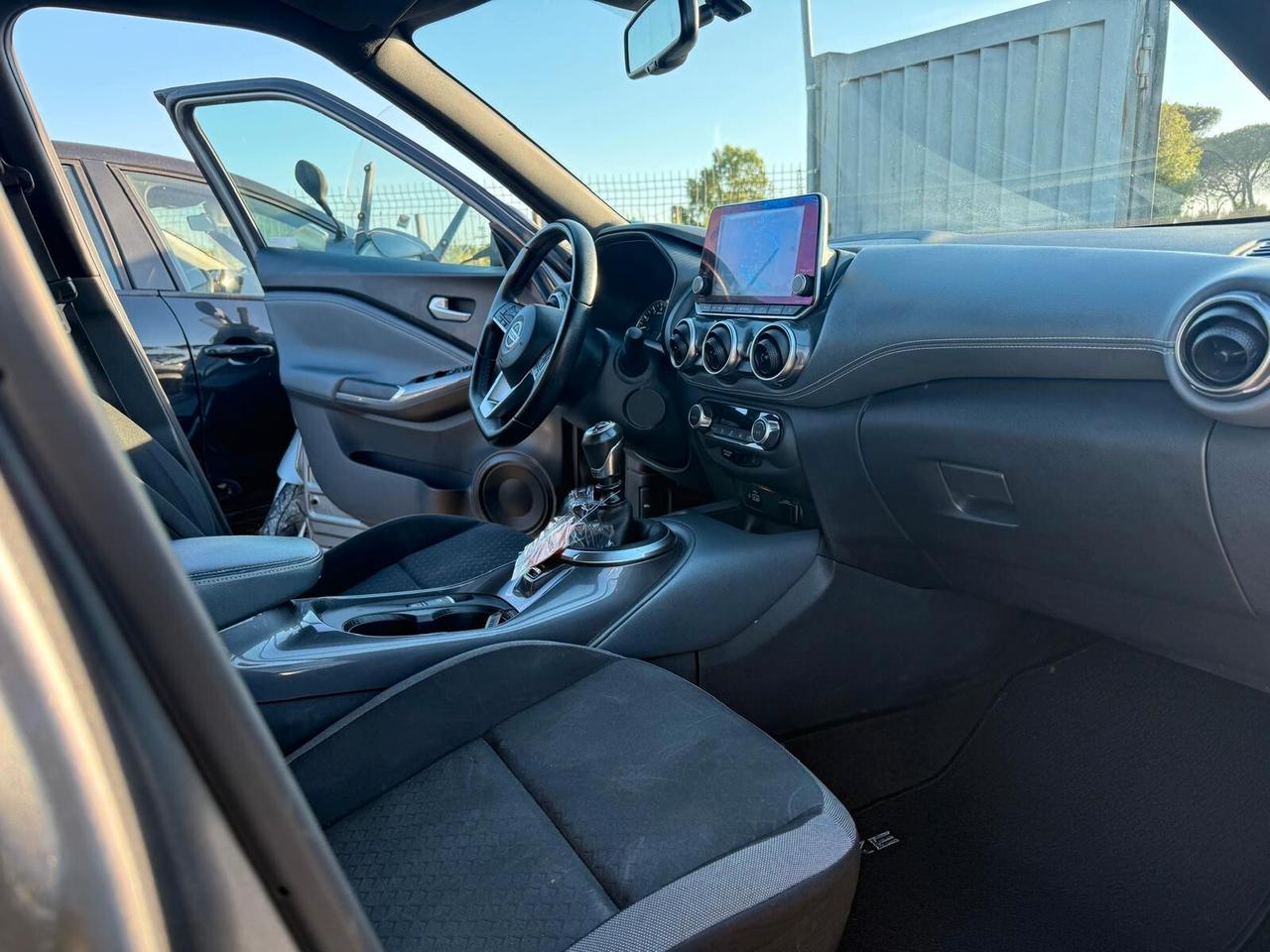 Nissan Juke 1.0 DIG-T 114 CV N-Connecta