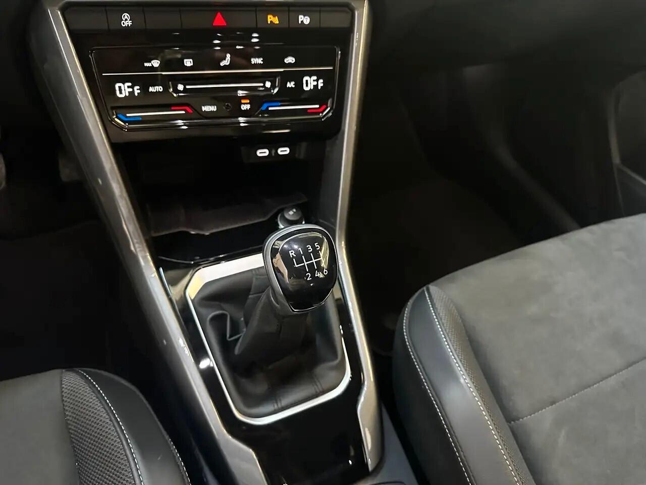 VOLKSWAGEN T-ROC 1.0 tsi STYLE 115cv COME NUOVA IVA ESPOSTA