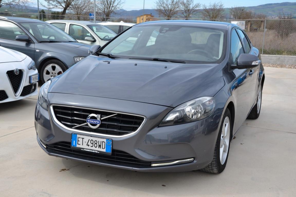 VOLVO V40 1.6 D2 BUSINESS - 2014