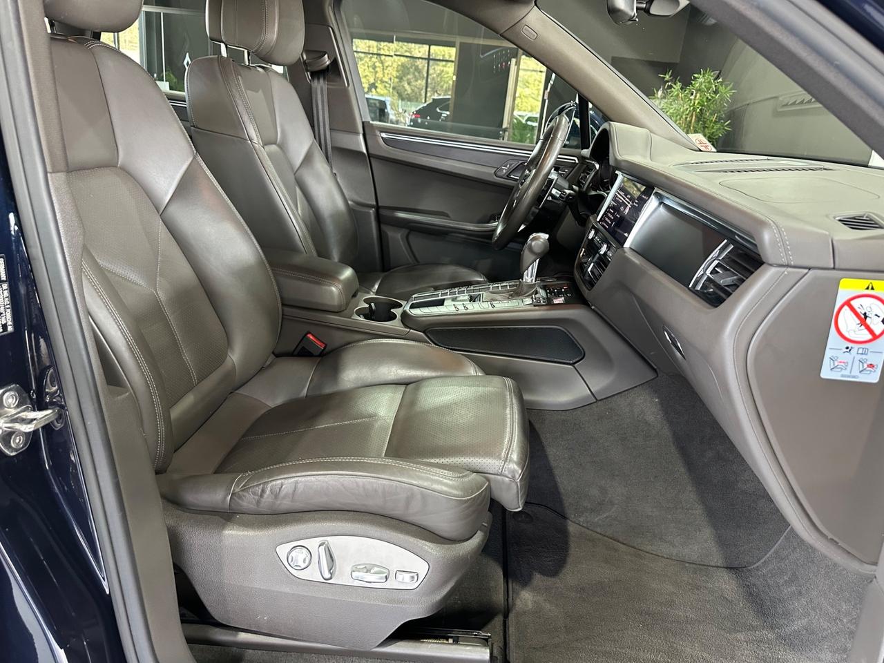 Porsche Macan 2.0 PASM