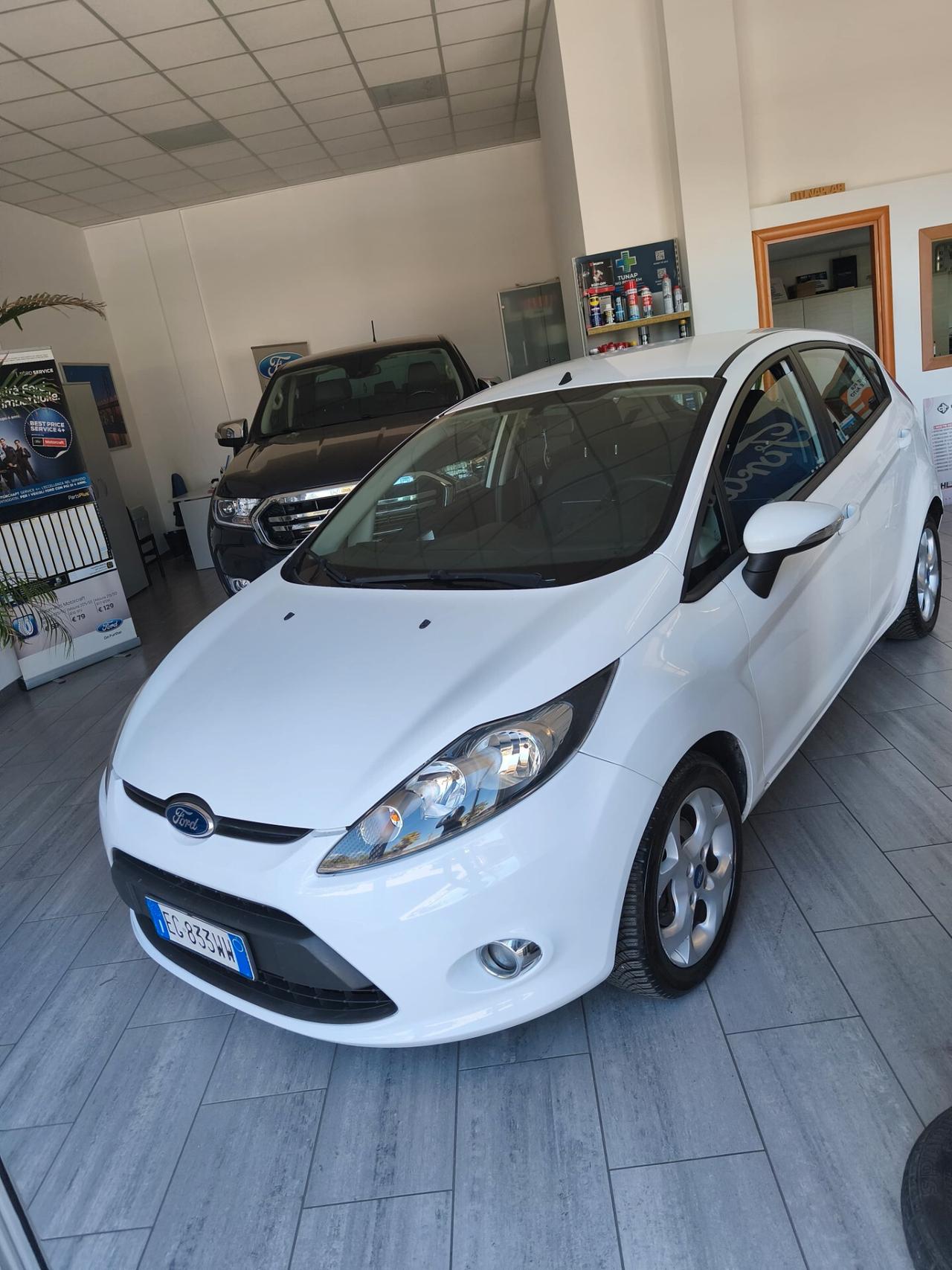 Ford Fiesta Ikon