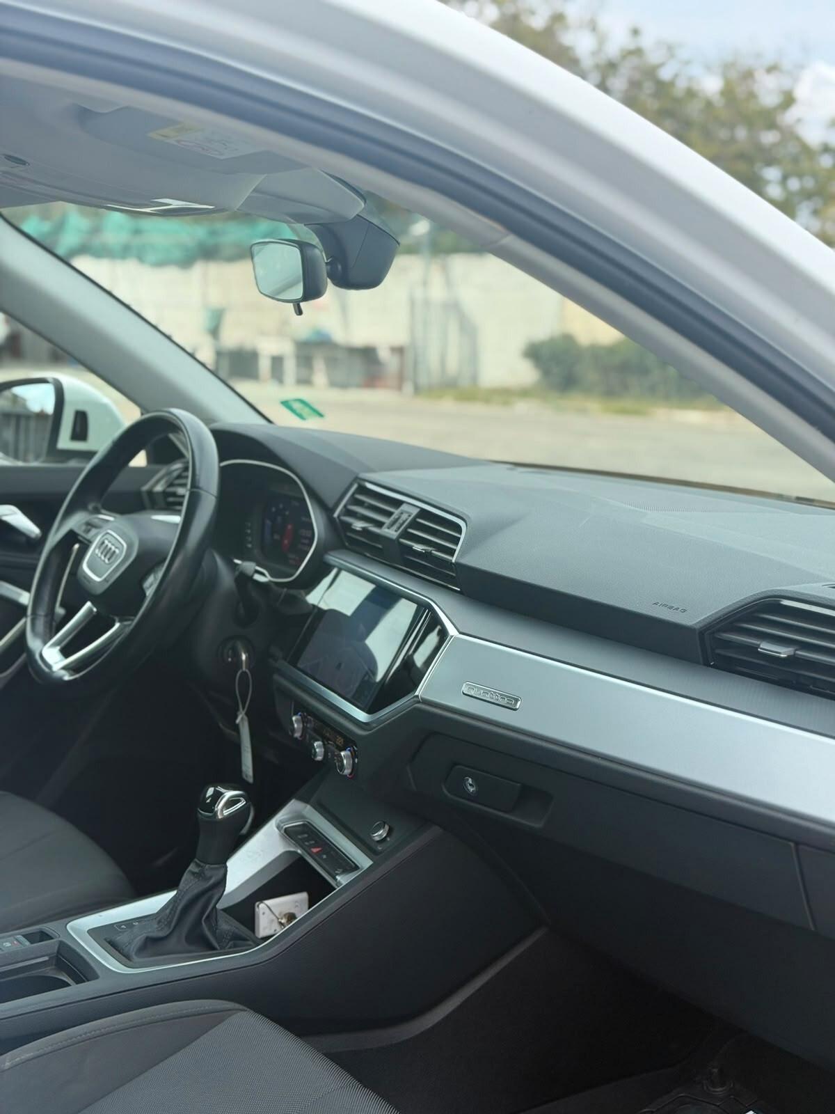 Audi Q3 40 TDI quattro S tronic matrix iva deducibile