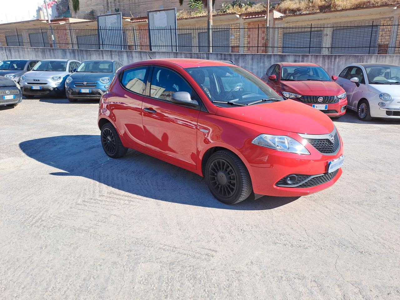 Lancia Ypsilon 1.2 69 CV 5 porte GPL Ecochic Gold