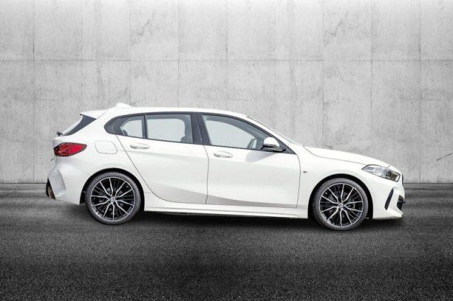 BMW 118 i 5p. Msport