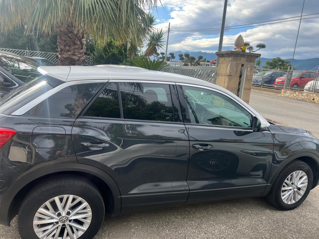 Volkswagen T-Roc 1.6 TDI SCR Business BlueMotion Technology