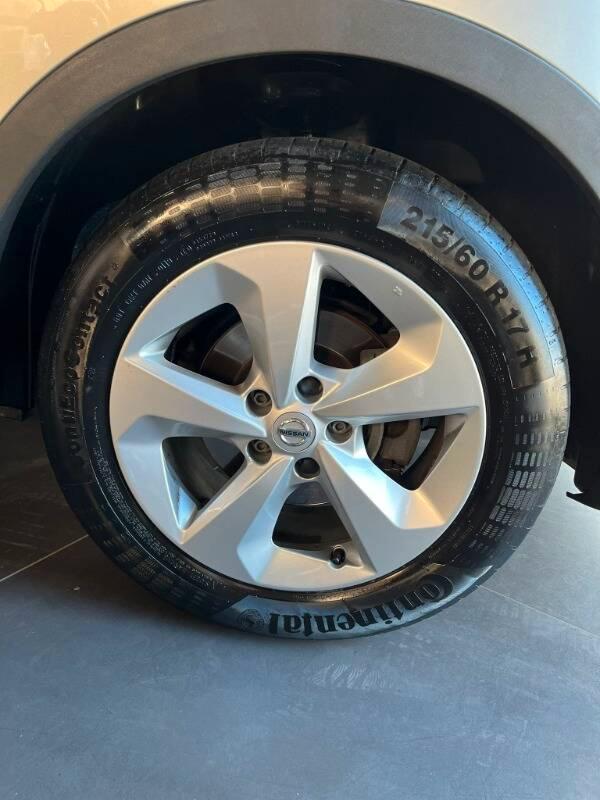 Nissan Qashqai 1.5 dci Business 115cv dct