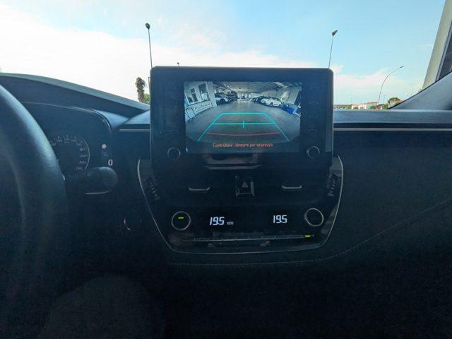 TOYOTA Corolla 1.8 Hybrid Business