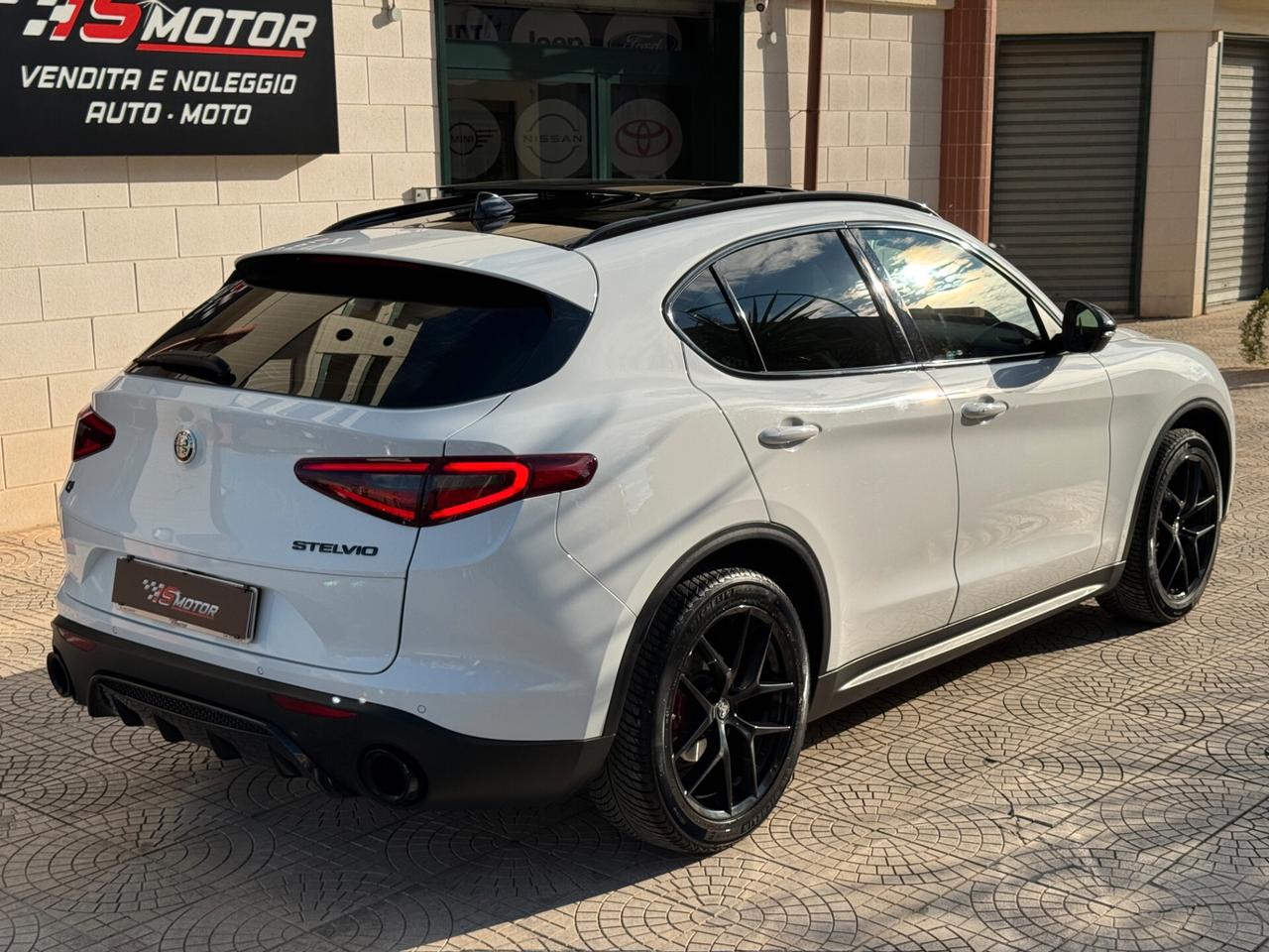 Alfa Romeo Stelvio 2.2 Turbodiesel 190 CV AT8 Q4 B-Tech