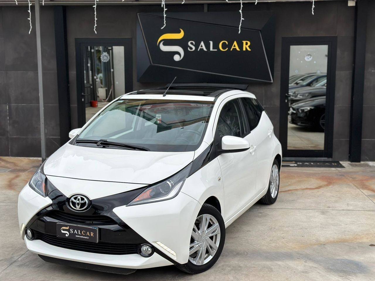 Toyota Aygo 1.0 Benzina 72 CV X play Cabrio 2016