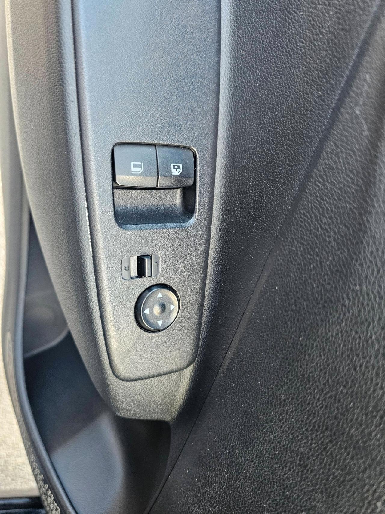 HYUNDAI 1.0 MPI 67CV TECH CONNECT PACK FULL