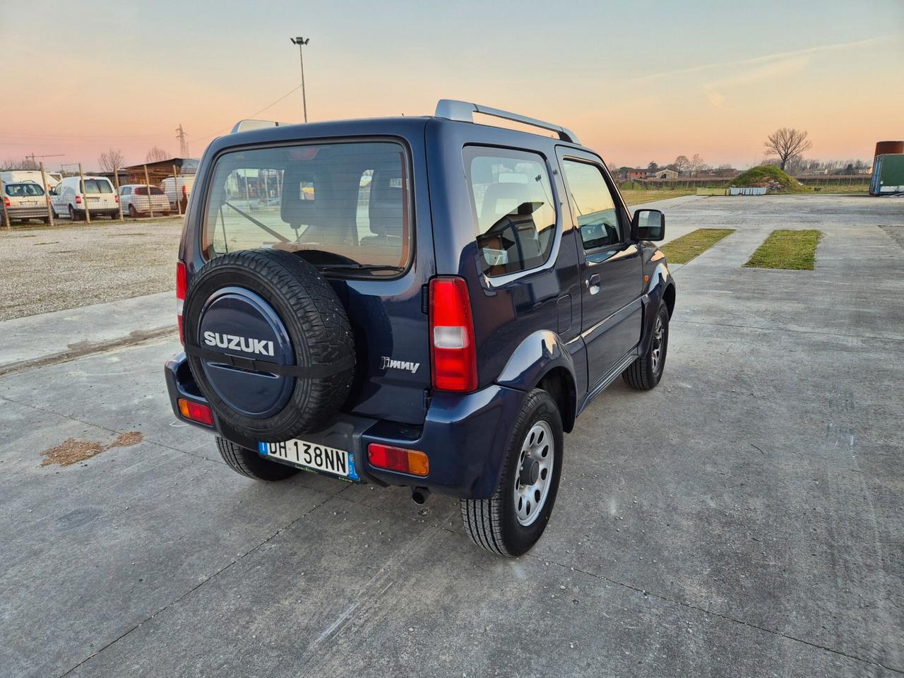 Suzuki Jimny 1.3i 16V cat 4WD JLX Più